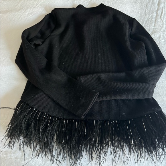 Saylor black sweater with fringe bottom - Picture 4 of 5